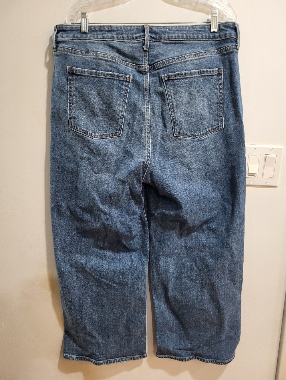 Old Navy Sky-Hi Wide Leg Jeans Size 16 High Rise Light Wash - Picture 2 of 4